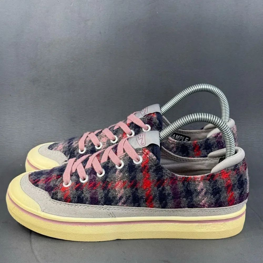 Keen Womens Elsa IV Athletic Fashion Sneaker shoes size 7 New